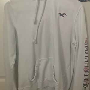 Women’s hollister sweatshirt